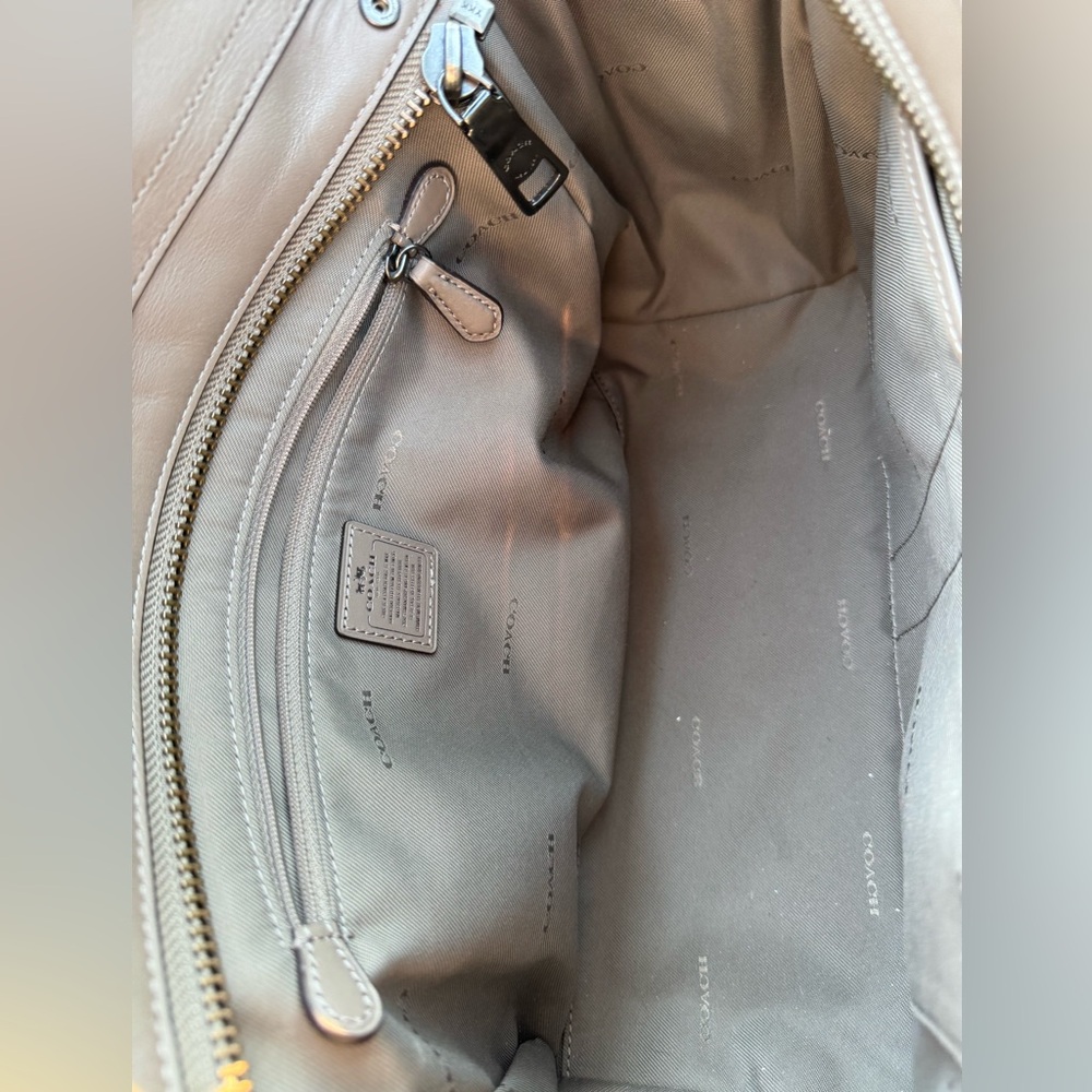 Coach Swagger Bag - Picture 7 of 7